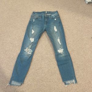 7 for all mankind distressed ankle skinny jeans 👖. These are a size 25